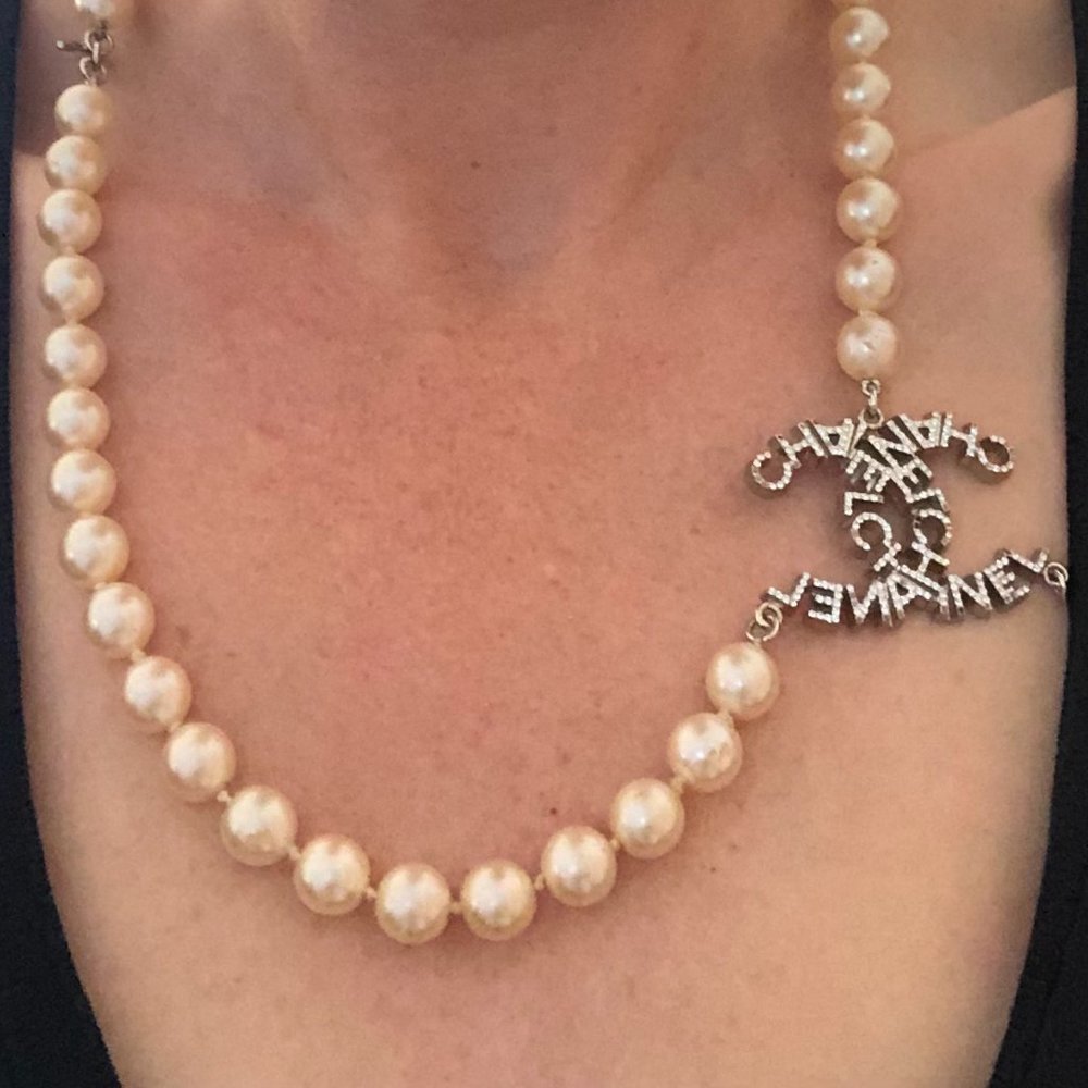 Authentic Chanel Necklace with Swarovski Crystals